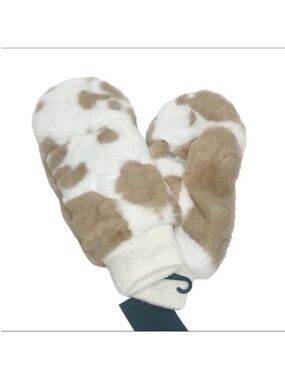 DO EVERYTHING IN LOVE Cow faux fur mittens NEW